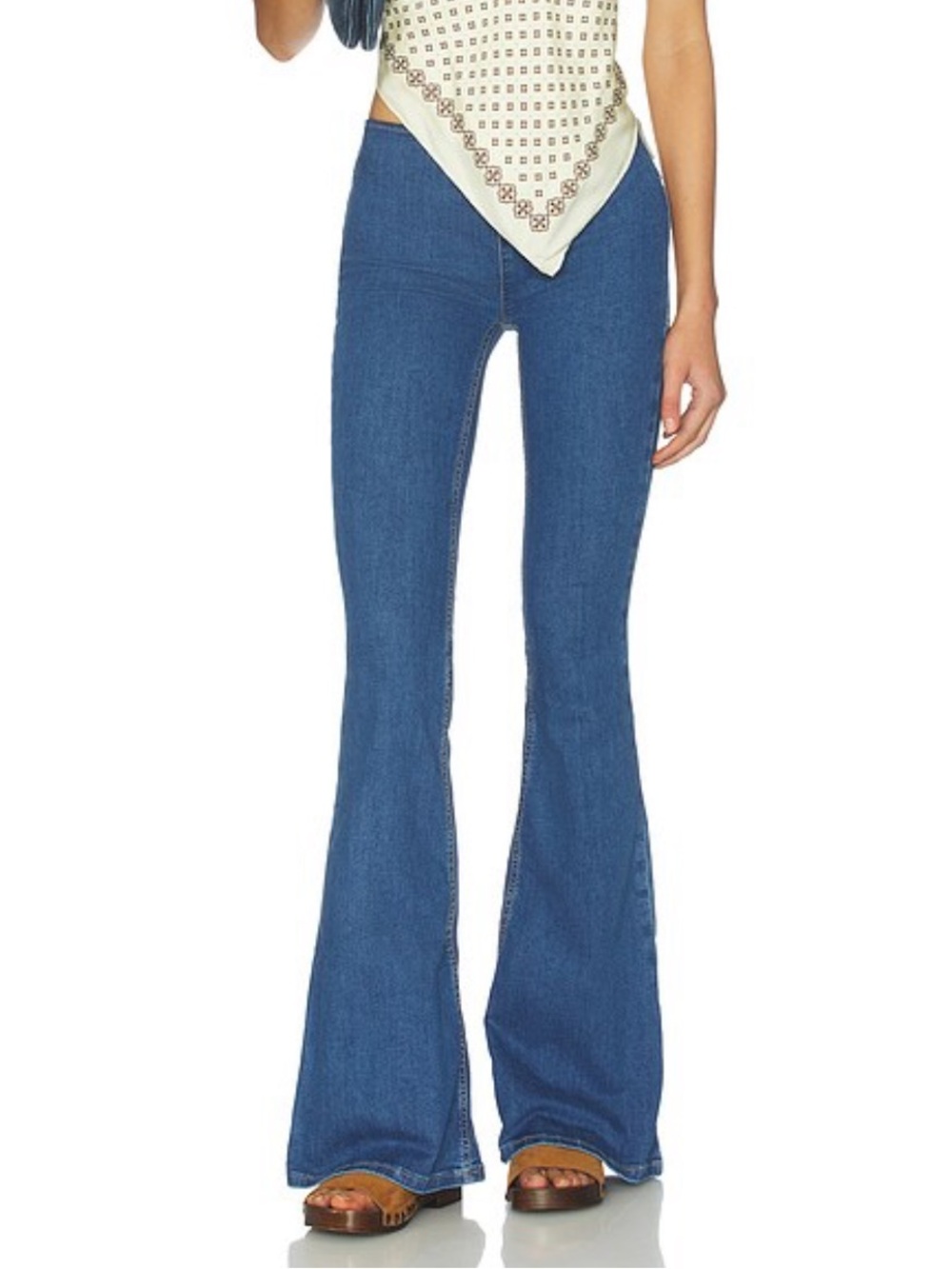Free People Penny Pull On Flare Jean in Riviera Size 31